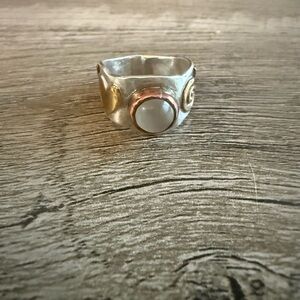 Elegant Silver and Gold Ring with White Stone